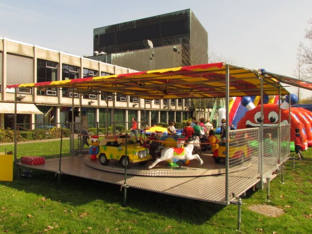 MANÈGE COUVERT